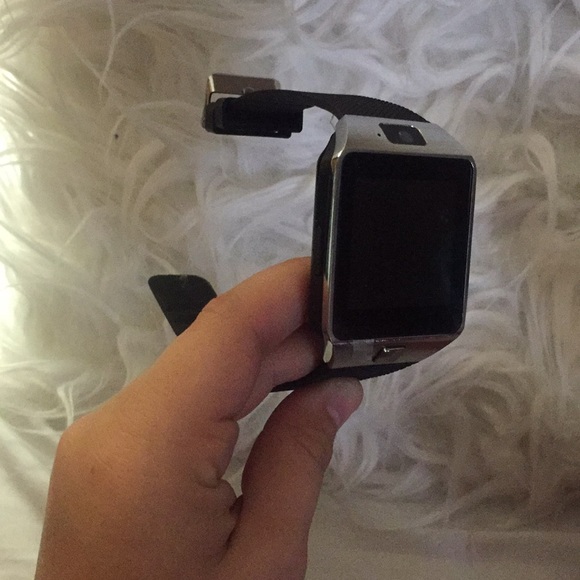 Smart Watch - Picture 2 of 3